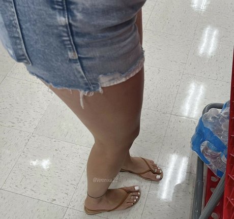 Latina Veronica Soles naked actress archive