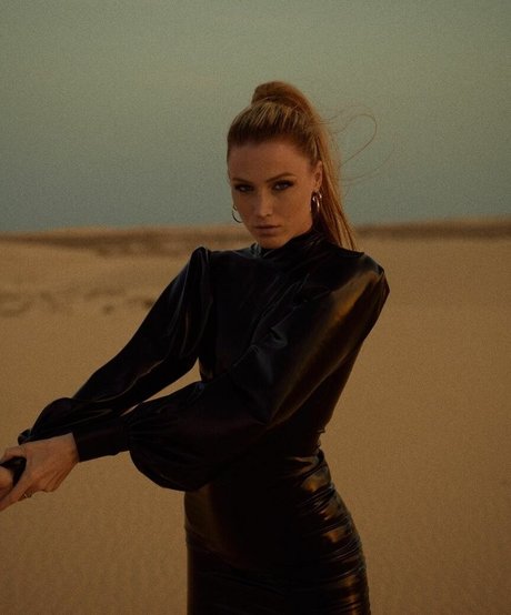 Miss Provocateur model img