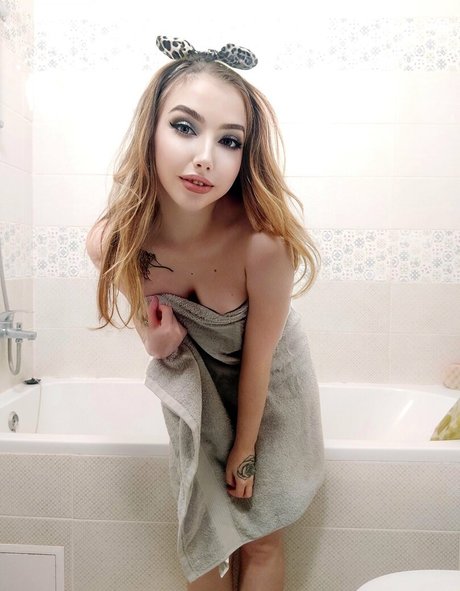 ivy ba by pornstar naked img