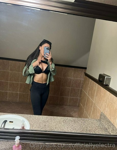 Audralee1k high quality model pictures