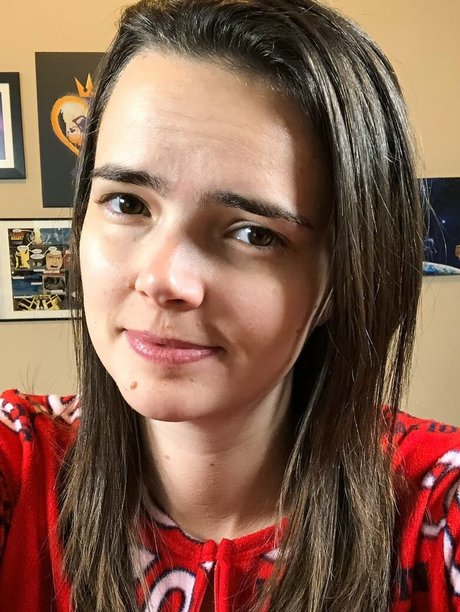 Lowco model pornographic images