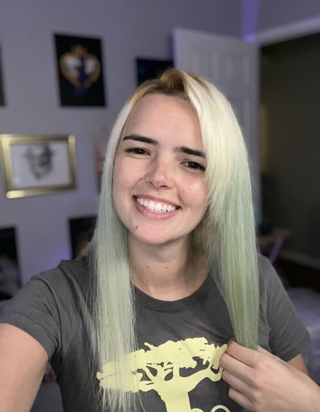 Lowco pornstar nudes archive