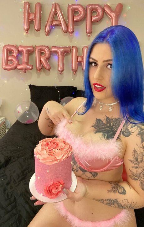 mirror selfie onlyfans erotic photo