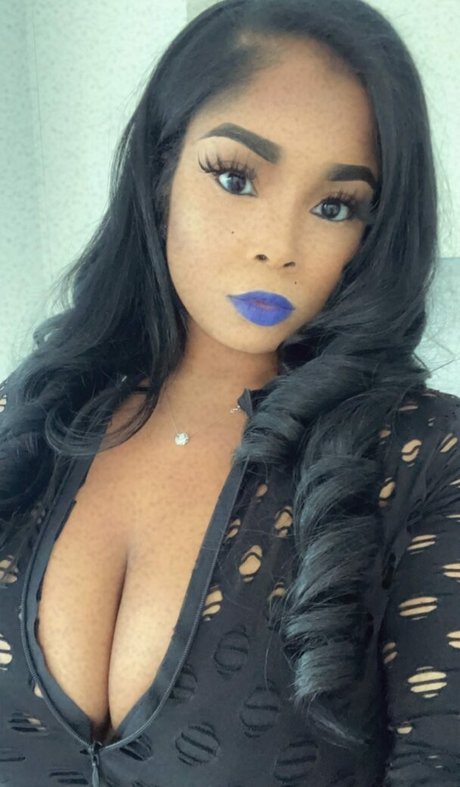 TrueBeauty334 beautiful pornstar pics
