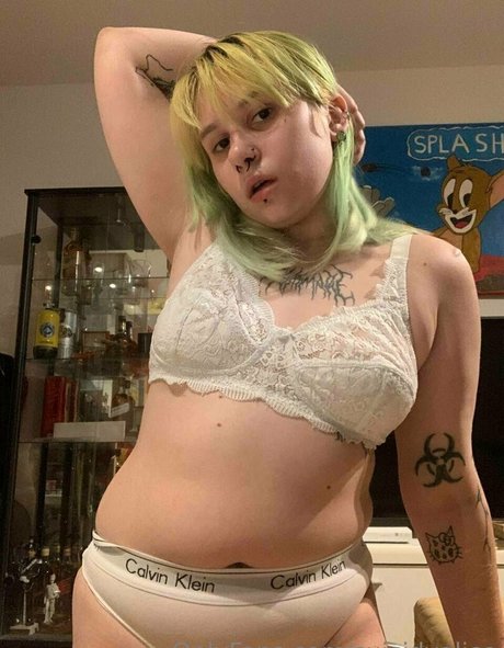 suicidyalice porn actress archive