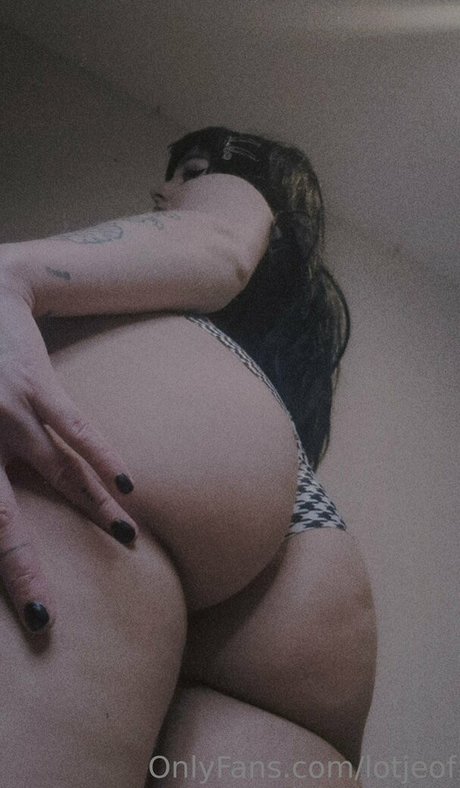 lotjeof model porn gallery