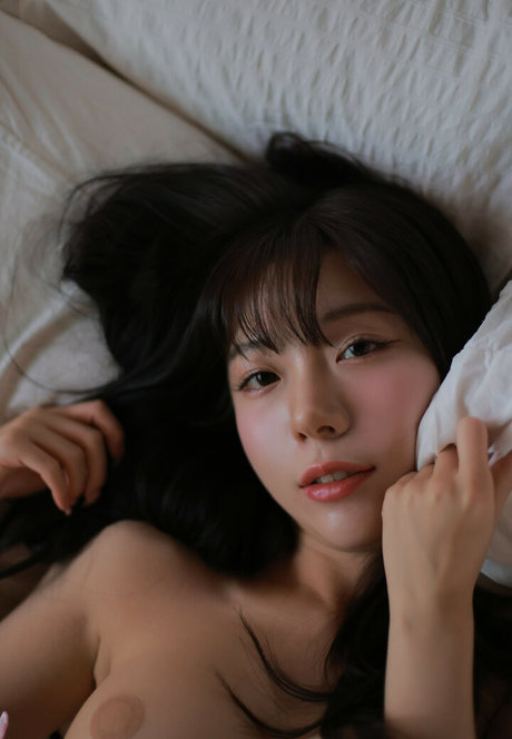 leeesovely sex star photos