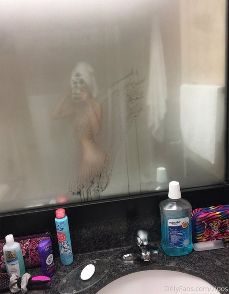 zipos star porn picture