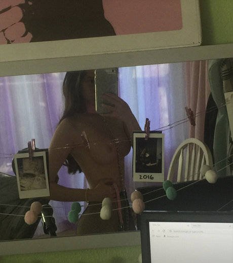 zipos pornstar naked images