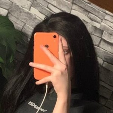 Desiluted star nude img