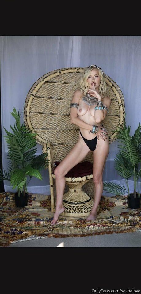 sashalove model hot galleries