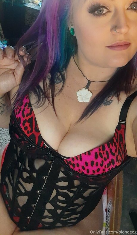 blondeog star beautiful galleries