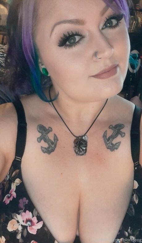 blondeog nude pornstar photo