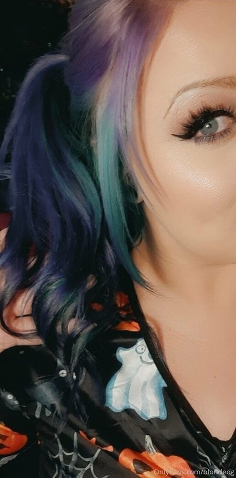 blondeog pretty model images