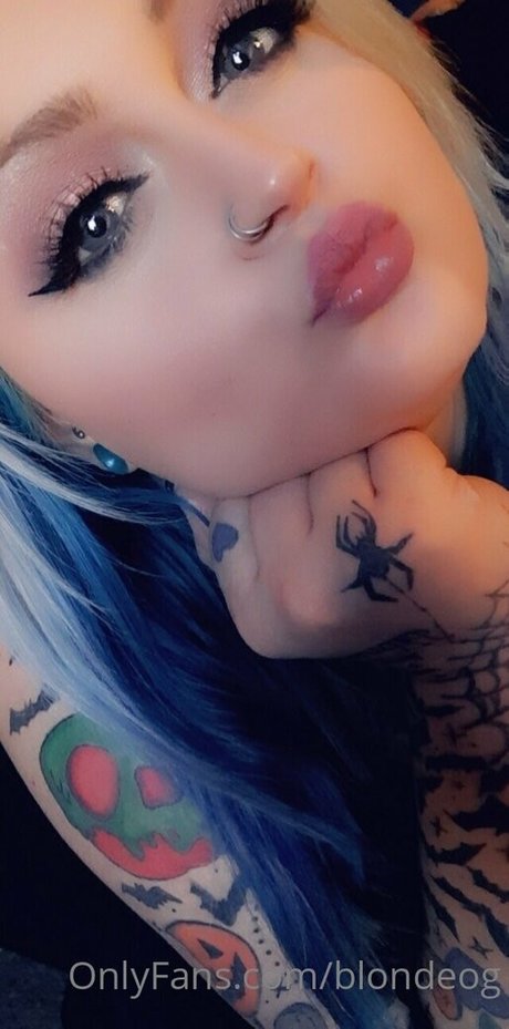 blondeog naked star archive