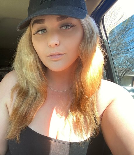 loganmilf pornstar nudes image