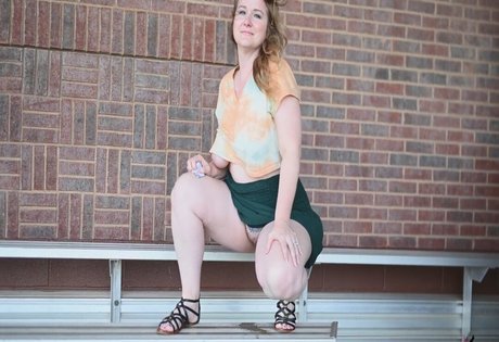 nude milf onlyfans hd picture