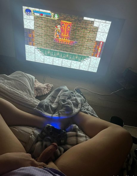 mommybigdickk star erotic images