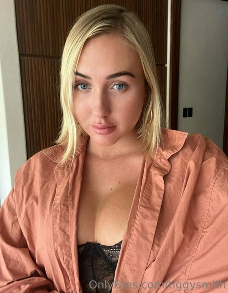 tiggysmith pornstar nude gallery