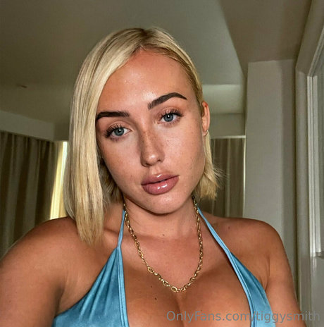 tiggysmith free star photos