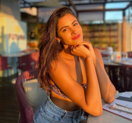 Leticia Salles art pornstar picture