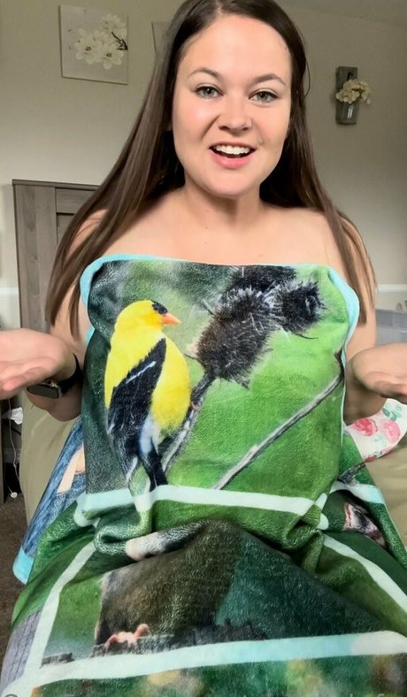 peytondelightfree beautiful actress gallery