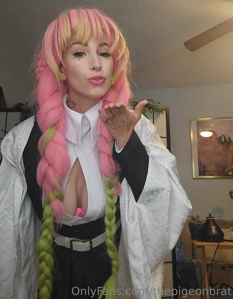 thepigeonbrat pretty pornstar pic