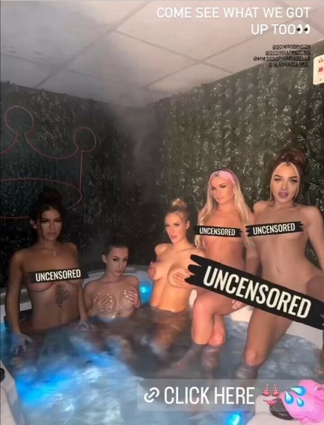 sex scene onlyfans pornographic archive