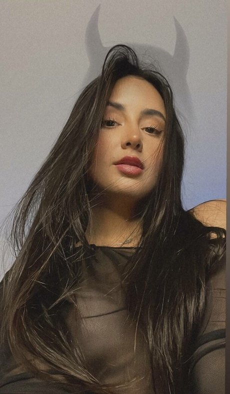 Annie Dreams high quality actress pictures