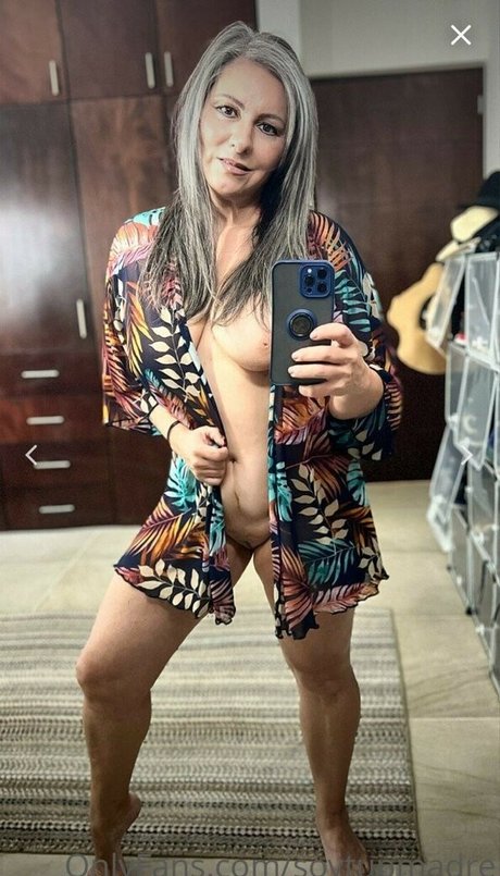 Paty Bacelis naked pornstar photo