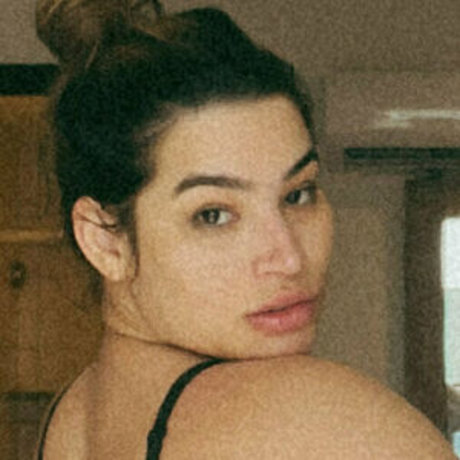 raissabarbosar nudes model pic