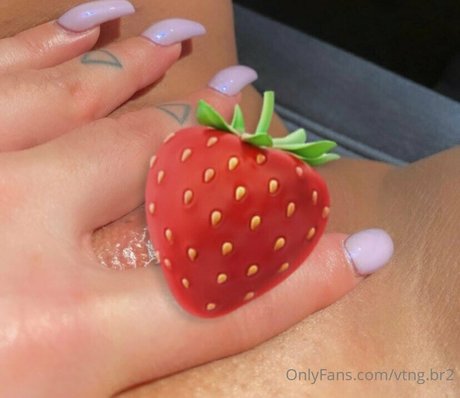 vtng br2 star nudes picture