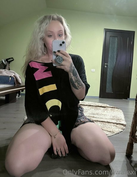 ewalexi adult actress galleries