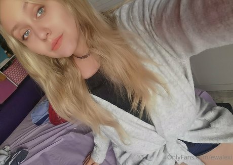 ewalexi porn star picture