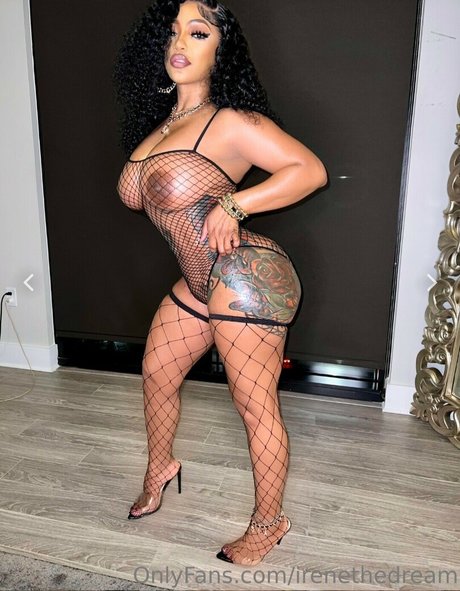 irenethedream naked star image