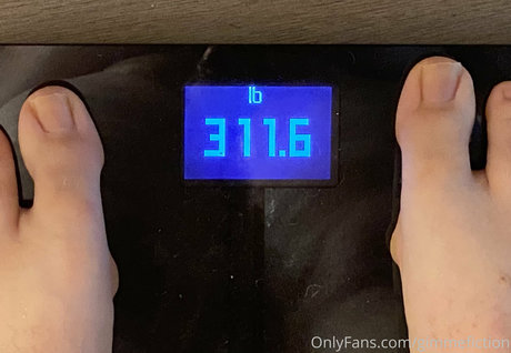 gimmefiction nude model image