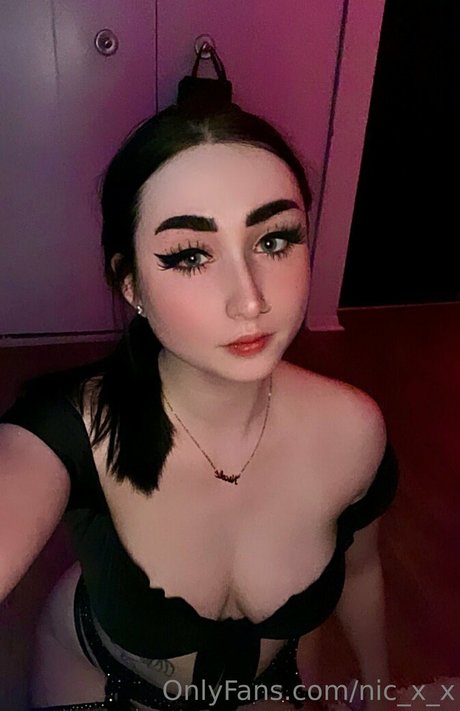nic x x free model pictures
