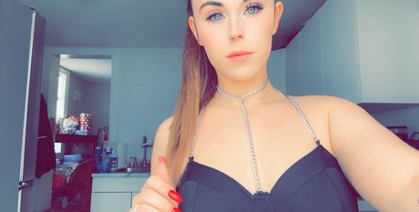 asian blonde onlyfans porn image