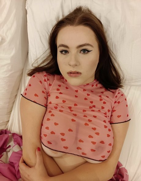 BustyQueenVicky model art gallery