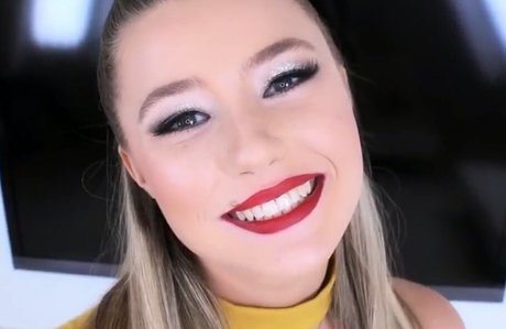 Carolina Sweets perfect actress img