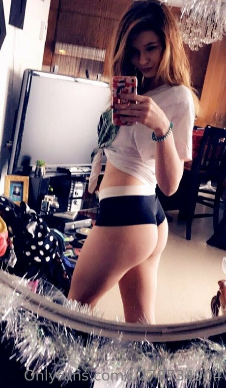 noe waymefree240399 model pornographic photos