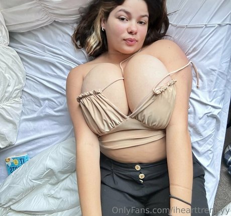 ihearttrenityy hd star picture