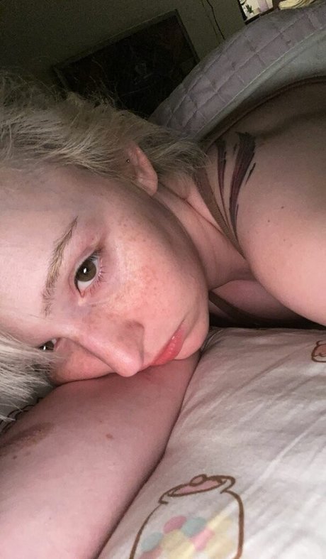 hairy armpits onlyfans pretty pic