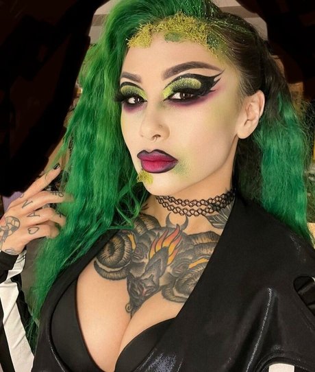 WWE Shotzi model exclusive pic