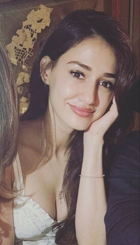 Disha Patani pornstar xxx photo