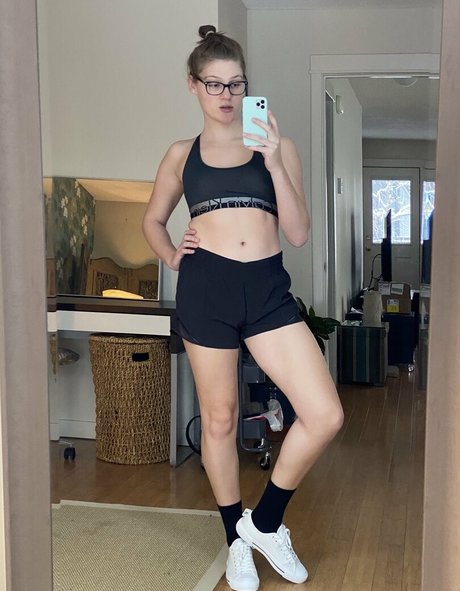 somelittlecrumbs art pornstar pics