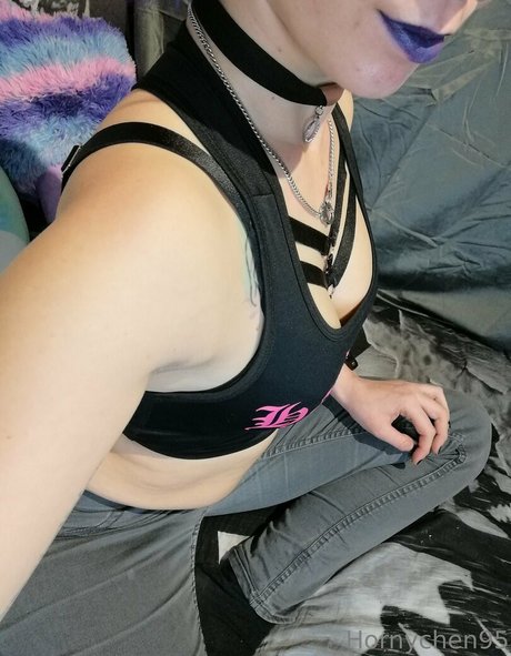 hornychen95 nice actress pics