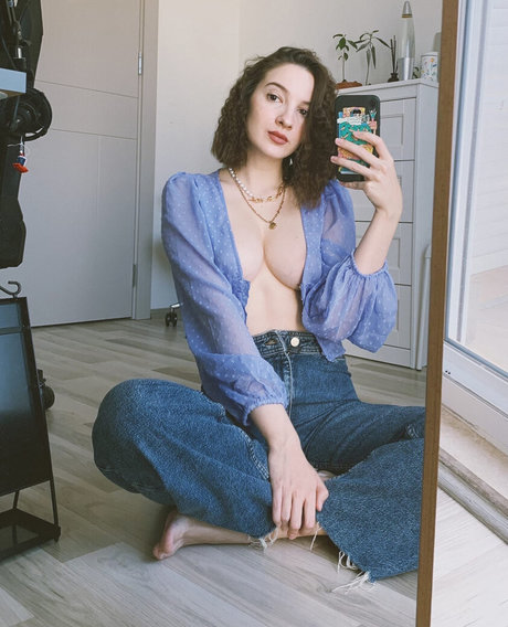 summermur erotic actress photos