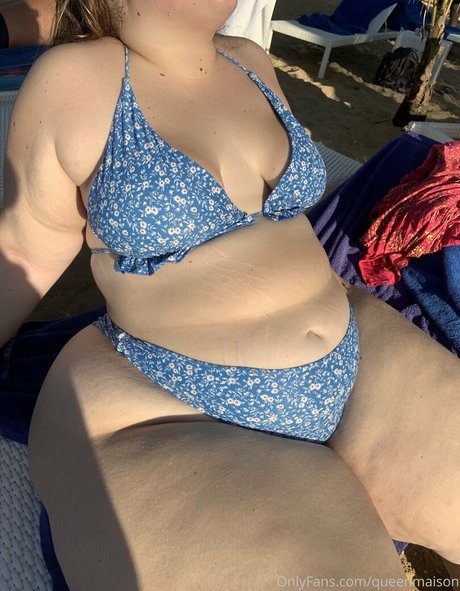 queenmaison model best pics