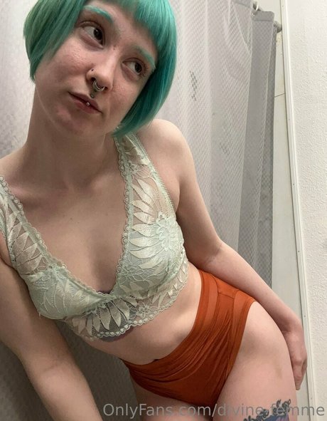 divine femme model erotic archive